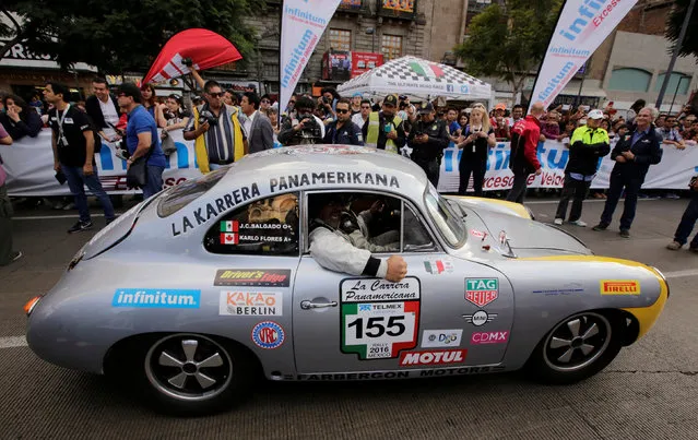 A participant drives his 1960 Porsche 356 B as he arrives in Mexico City to take part in the Carrera Panamericana (“Pan-American Road Race”) in Mexico October 15, 2016. (Photo by Henry Romero/Reuters)