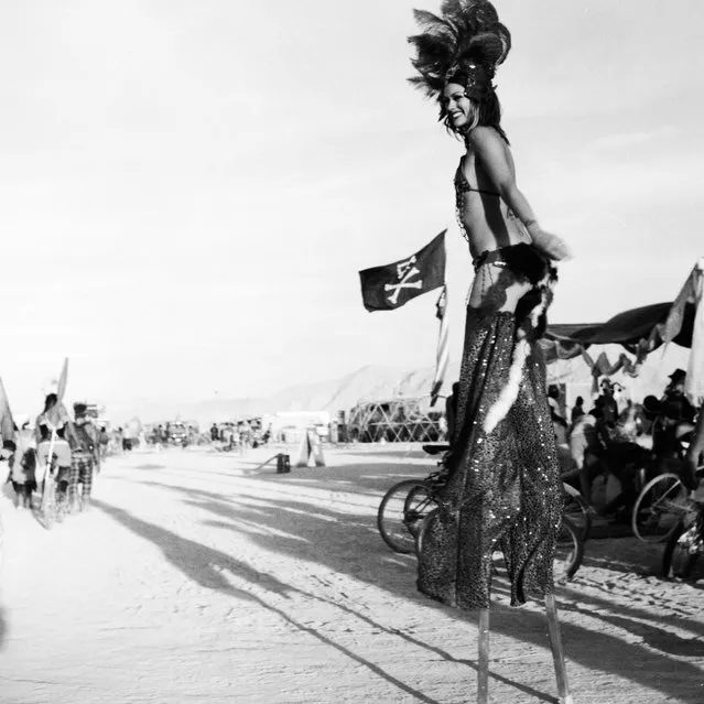 “Come With Me (Burning Man 2008)”. (Photo and caption by Yan Pritzker)
