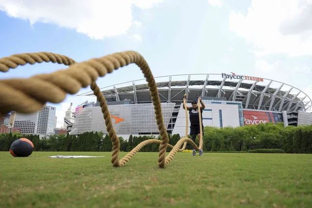 Cincinnati Bengals' Joe Bachie works out during a practice at the NFL football team's training field in Cincinnati, Tuesday, May 30, 2023. (Photo by Aaron Doster/AP Photo)