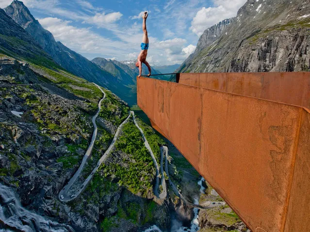 Eskil Ronningsbakken By Extreme Balancing Acts