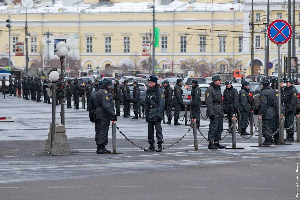 Russians Go to the Polls in Presidential Election and the Kremlin Prepares for Protests