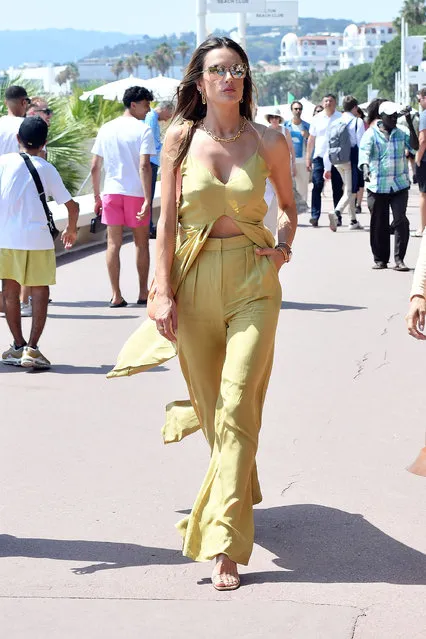 Brazilian model Alessandra Ambrosio is seen near Martinez Hotel during the 75th annual Cannes film festival at on May 29, 2022 in Cannes, France. (Photo by Gigi Iorio/Splash News and Pictures)