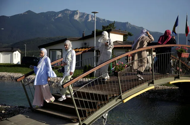 Tourists from the Middle East walk through Sarajevo Resort in Osenik near Sarajevo, Bosnia and Herzegovina, August 10, 2016. (Photo by Dado Ruvic/Reuters)
