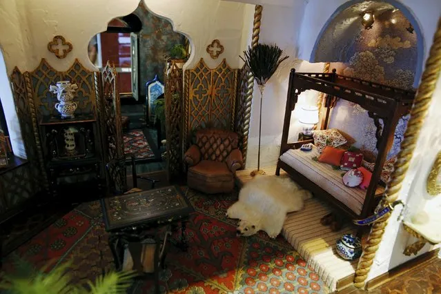 Miniature furniture is displayed in the "orient room" of the Astolat Castle, a 3 metre (9 foot) tall dollhouse, currently on display in New York November 14, 2015. (Photo by Lucas Jackson/Reuters)