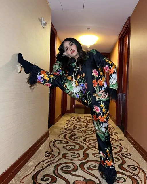 Mexican-American actress Salma Hayek early April 2023 kicks up her leg because spring “is here”. (Photo by slmaahayek/Instagram)