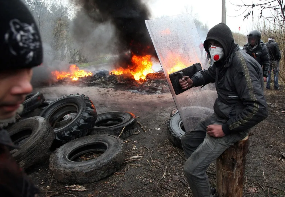 Battle in Eastern Ukraine Turns Bloody