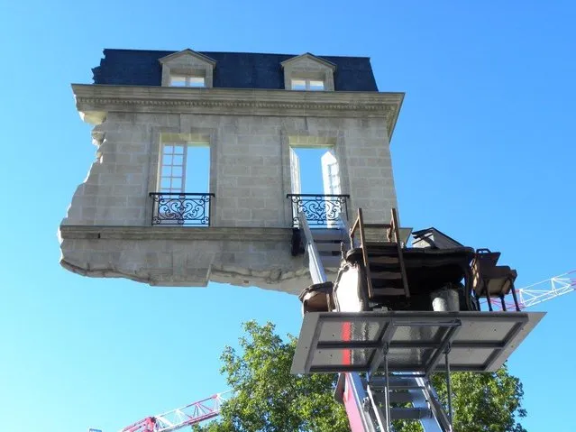 Surreal Floating Room Sculptures By Leandro Erlich