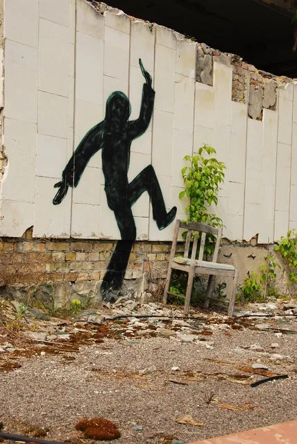 Graffiti in Pripyat, near Chernobyl. (Photo by Fi Dot/Flickr)