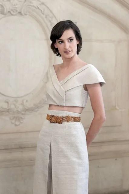 Inès de La Fressange's daughter Nine d'Urso poses for photographers upon arrival at the Dior Haute Couture Fall/Winter 2022-2023 fashion collection presented Monday, July 4, 2022 in Paris. (Photo by Lewis Joly/AP Photo)