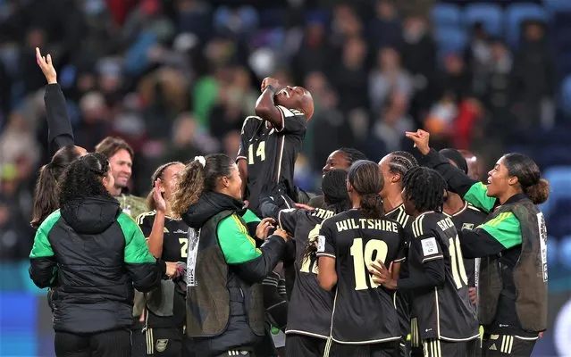 Deneisha Blackwood and Jamaica players celebrate the scoreless draw in the FIFA Women's World Cup Australia & New Zealand 2023 Group F match between France and Jamaica at Sydney Football Stadium on July 23, 2023 in Sydney, Australia. (Photo by Robert Cianflone/Getty Images)