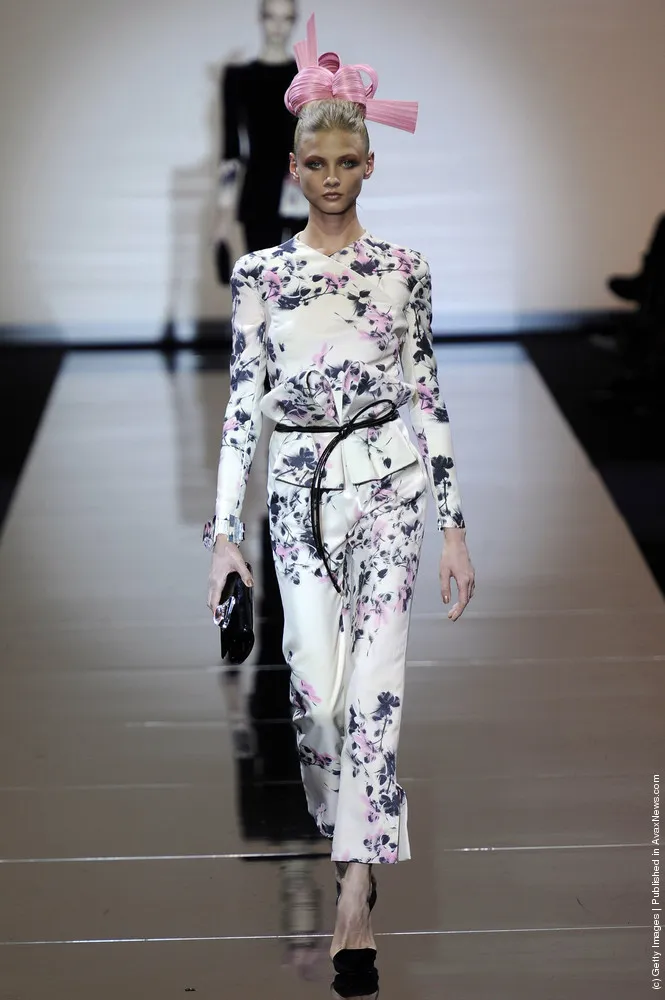 Haute Couture Autumn 2011 Runway – Paris Haute Couture Fashion Week