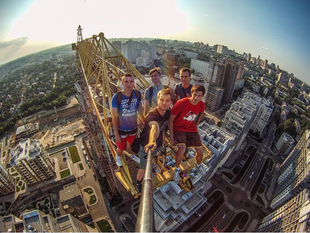 Extreme Urban Selfie by Yaroslav Segeda