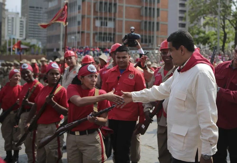 The Day in Photos – April 15, 2016