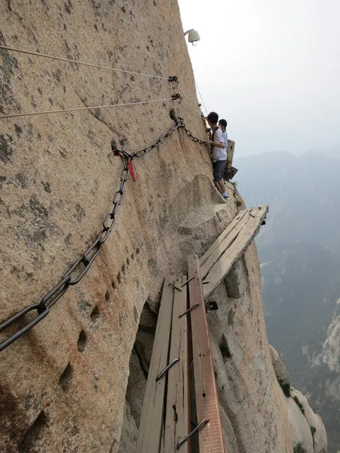 The notorious Plank Path, below the South Peak of Mount Hua, Xian, Shaanxi Province, China