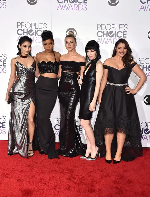 Vanessa Hudgens, and from left, Keke Palmer, Julianne Hough, Carly Rae Jepson, and Kether Donohue arrive at the People's Choice Awards at the Microsoft Theater on Wednesday, January 6, 2016, in Los Angeles. (Photo by Jordan Strauss/Invision/AP Photo)