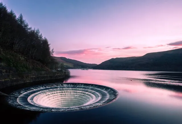 Lady Bower Reservoir, Derbyshire on January 23, 2016. (Photo by Dave Zdanowicz/Rex Features/Shutterstock)