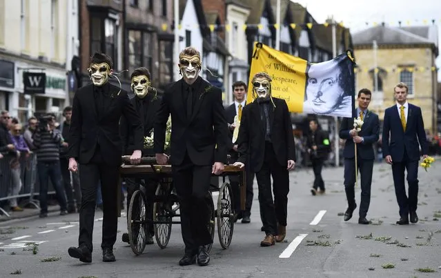 People take part in a procession during celebrations to mark the 400th anniversary of the William Shakespeare's death in the city of his birth, Stratford-Upon-Avon, Britain, April 23, 2016. (Photo by Dylan Martinez/Reuters)