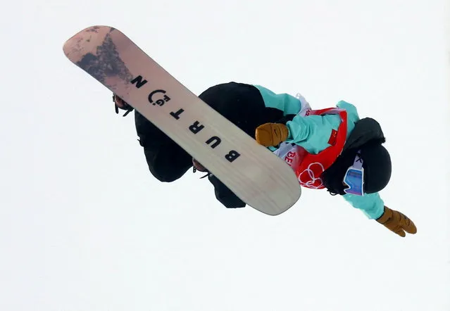 Cai Xuetong of China competes in the Women's Snowboard Halfpipe Final Run 3 during the 2022 Beijing Olympics at Genting Snow Park, Zhangjiakou, China on February 10, 2022. (Photo by Kai Pfaffenbach/Reuters)