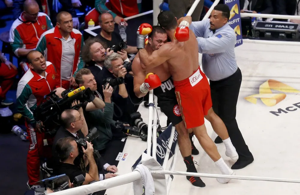 Wladimir Klitschko Defeats Kubrat Pulev to Retain Heavyweight Title