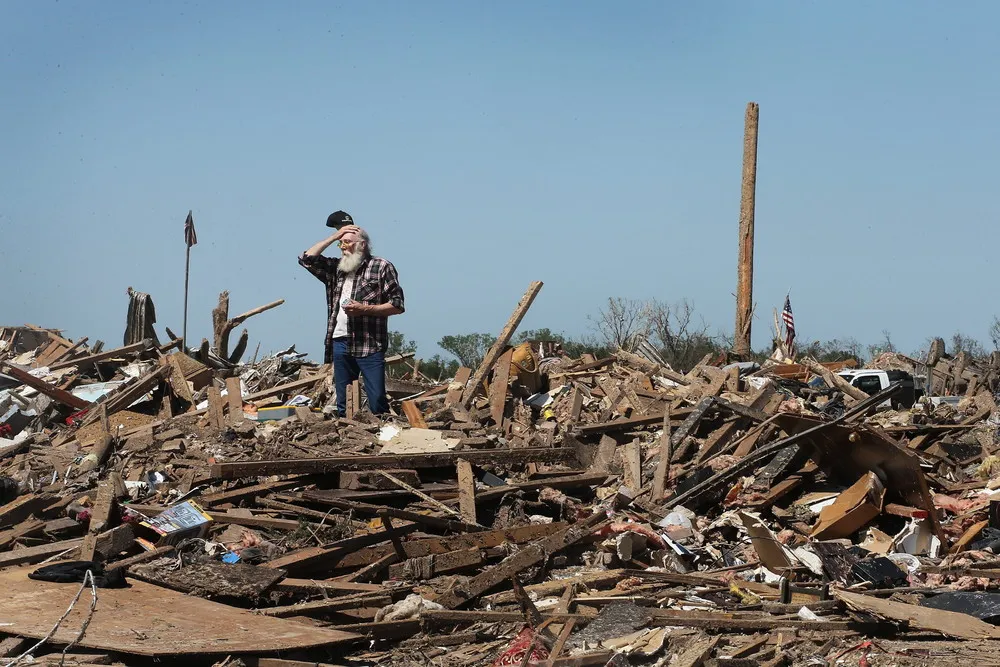 Oklahoma Residents Return to Survey Tornado Damage
