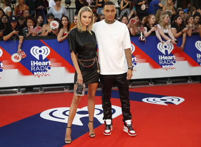 Rose Bertram and Gregory Van Der Wiel arrive at the iHeartRadio MuchMusic Video Awards (MMVAs) in Toronto, Ontario, Canada August 26, 2018. (Photo by Mark Blinch/Reuters)