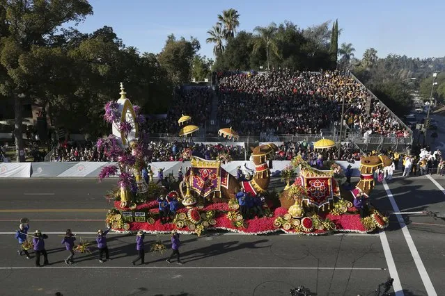 The Isabella Coleman award winner, Donate Life's "Treasure Life's Journey" float, moves through 127th Rose Parade in Pasadena, California January 1, 2016. (Photo by David McNew/Reuters)