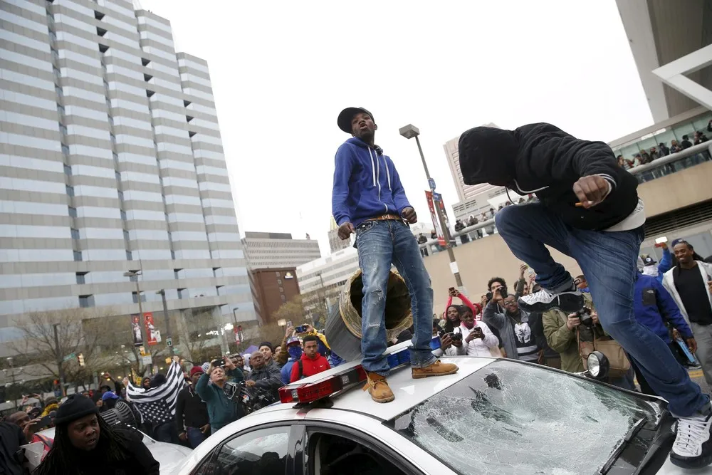 Baltimore: Protests Turn Violent in Wake of Freddie Gray Death