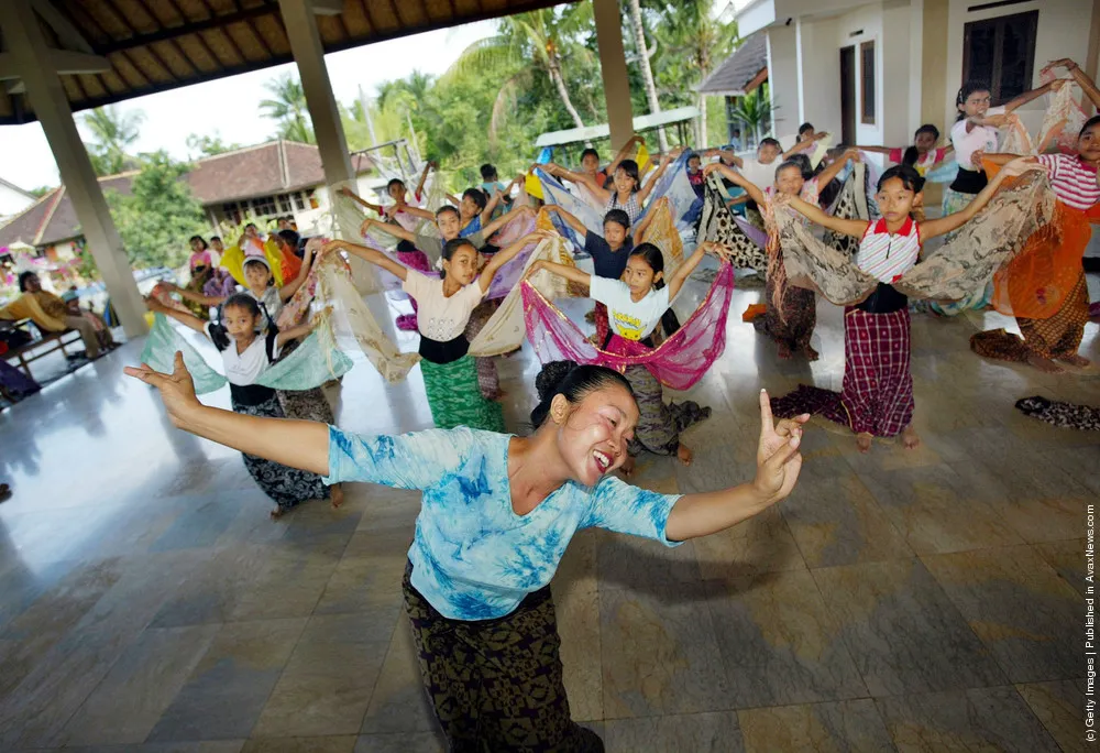 Traditonal Balinese Dancers