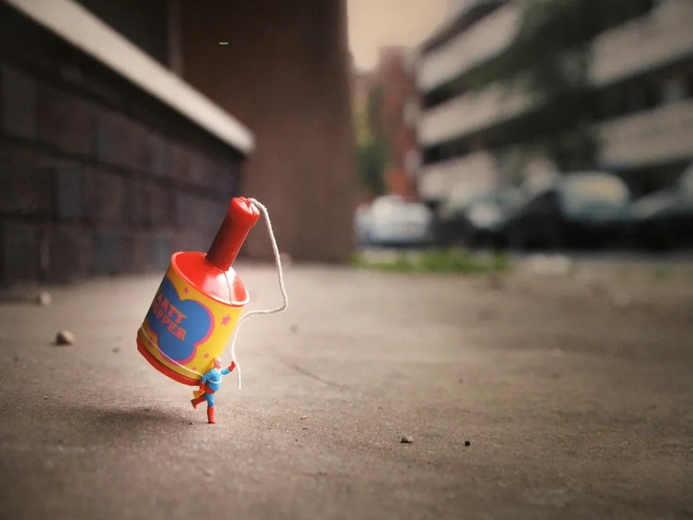 Little People – A tiny Street Art