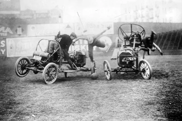 Auto polo, Coney Isl. Between ca. 1910 and ca. 1915. (Photo by George Grantham Bain Collection)