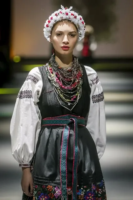A model presents a Ukrainian traditional outfit at Ukrainian Fashion Week in Kiev, October 18, 2015. (Photo by Valentyn Ogirenko/Reuters)
