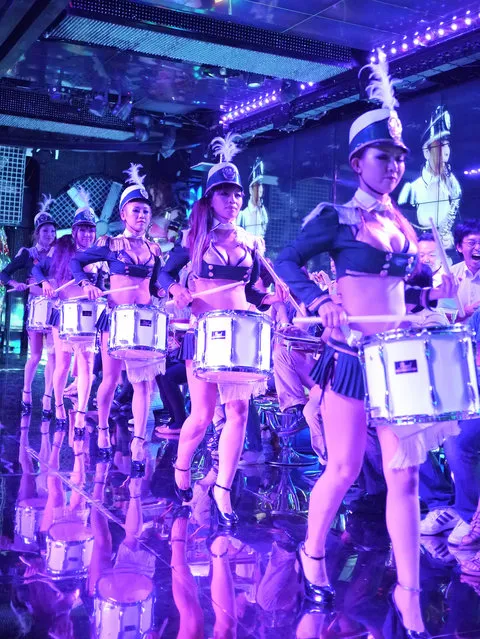 Tokyo's Robot Restaurant