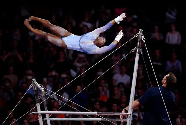 Simone Biles of USA performs on Uneven Bars during Women's Qualification on Day 2 of the FIG Artistic Gymnastics World Championships on October 05, 2019 in Stuttgart, Germany. (Photo by Laurence Griffiths/Getty Images)