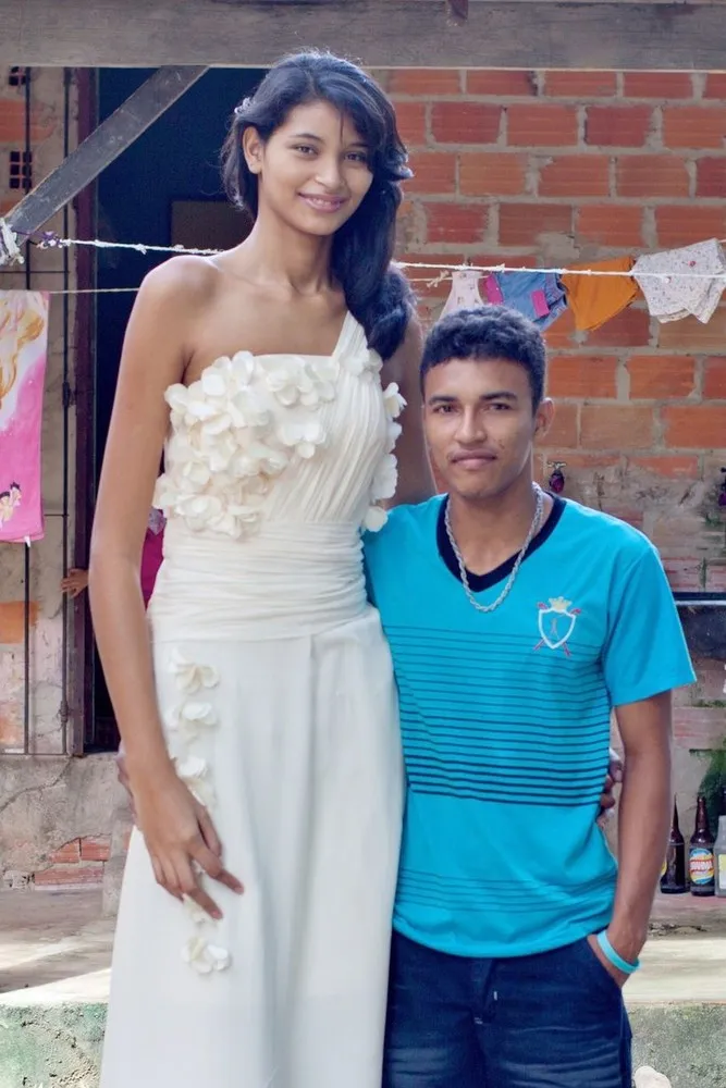 The Tallest Brazilian Teen to Marry