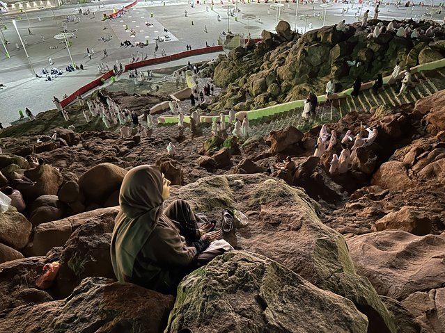 Prospective pilgrims arrive in Arafat as they Muslims continue their worship to fulfill the Hajj pilgrimage in Mecca, Saudi Arabia on June 27, 2023. (Photo by Ashraf Amra/Anadolu Agency via Getty Images)