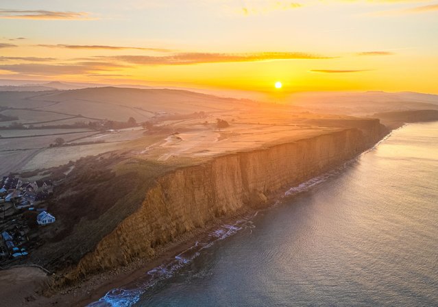 The sunset over the cliffs at West Bay on the Jurassic Coast, Dorset, UK captured on March 14, 2025 by photographer Daryl Gill. (Photo by Dary lGill/West Bay Photography/Bournemouth News)