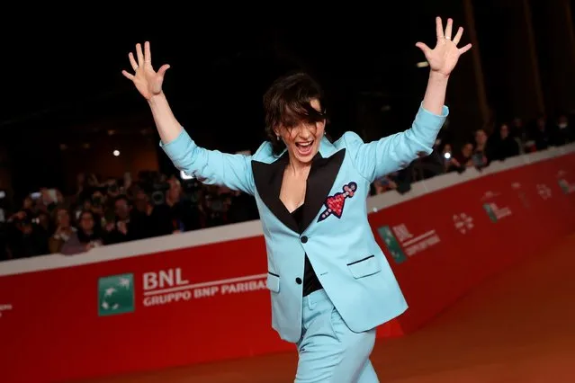 Juliette Binoche walks a red carpet for “The English Patient – Il Paziente Inglese” during the 11th Rome Film Festival at Auditorium Parco Della Musica on October 22, 2016 in Rome, Italy. (Photo by Vittorio Zunino Celotto/Getty Images)