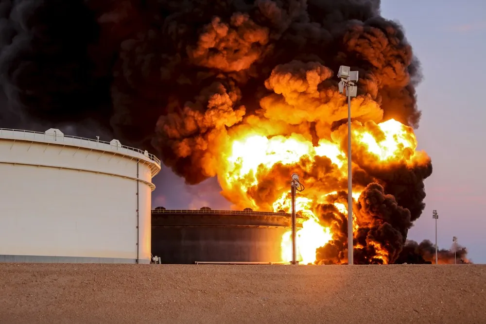 ISIS Attack Puts Libya Oil Storage Tanks on Fire
