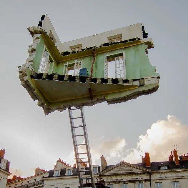 Surreal Floating Room Sculptures By Leandro Erlich