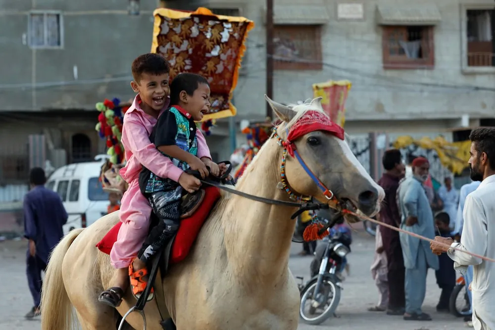 A Look at Life in Pakistan, Part 1/2