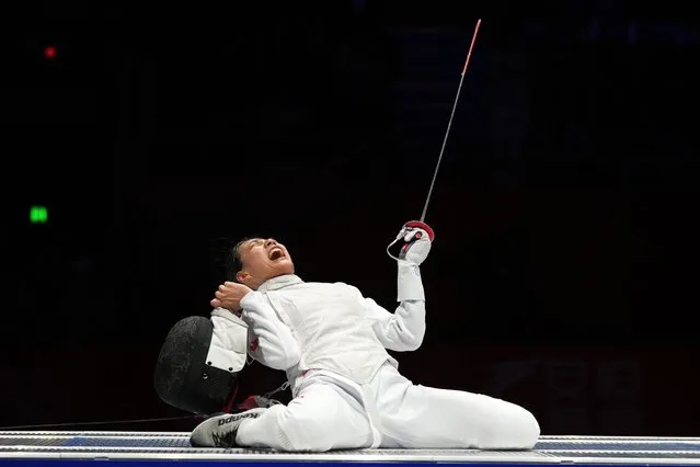 China's Huang Qianqian, reacts after winning the women's foil final against Japan's Ueno Yuka at the 19th Asian Games in Hangzhou, China, Monday, September 25, 2023. (Photo by Vincent Thian/AP Photo)