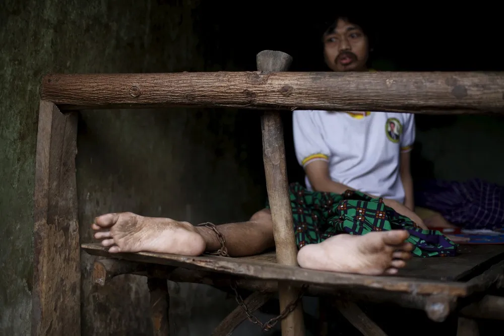 Indonesia Pushes to Unshackle Victims of Mental Illness