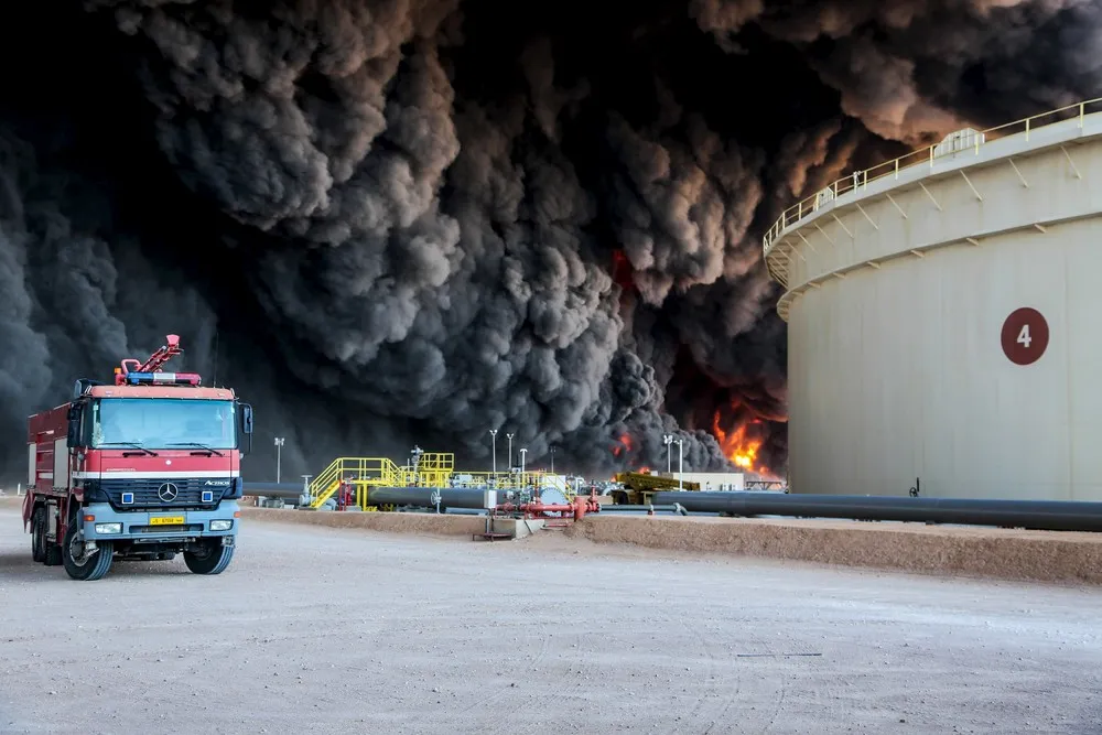 ISIS Attack Puts Libya Oil Storage Tanks on Fire