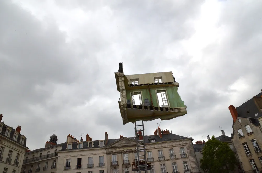 Surreal Floating Room Sculptures by Leandro Erlich