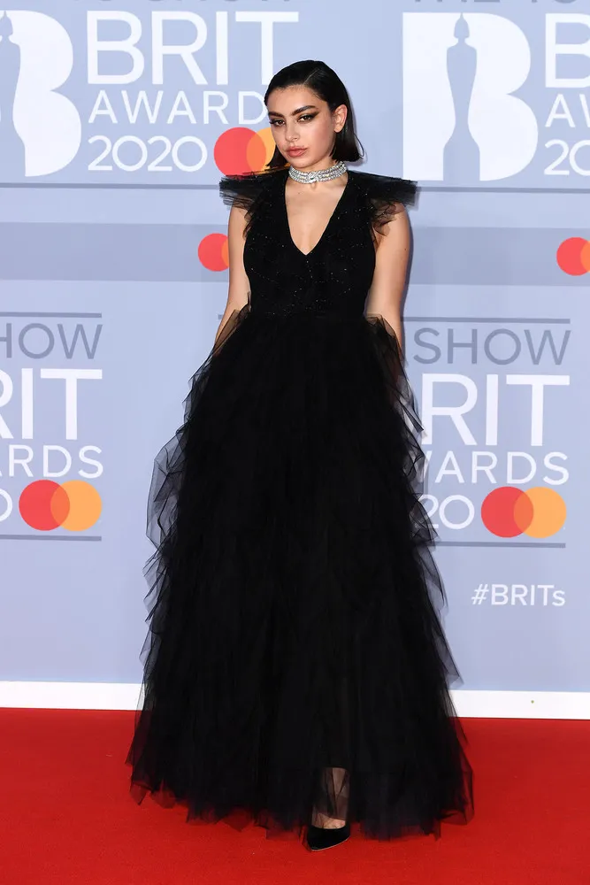 Brit Awards 2020 Red Carpet, Part 1/2