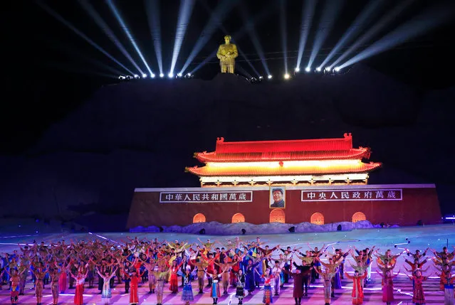 A view of the grand finale of “Mao Zedong Comes from China”, a show based on the former Chinese Communist leader's life at an outdoor theater in Shaoshan, Hunan Province in central China, 27 April 2016. The show depicts Mao's life experience during the upheavals of the revolution and civil war leading to the founding of the People's Republic of China. (Photo by How Hwee Young/EPA)