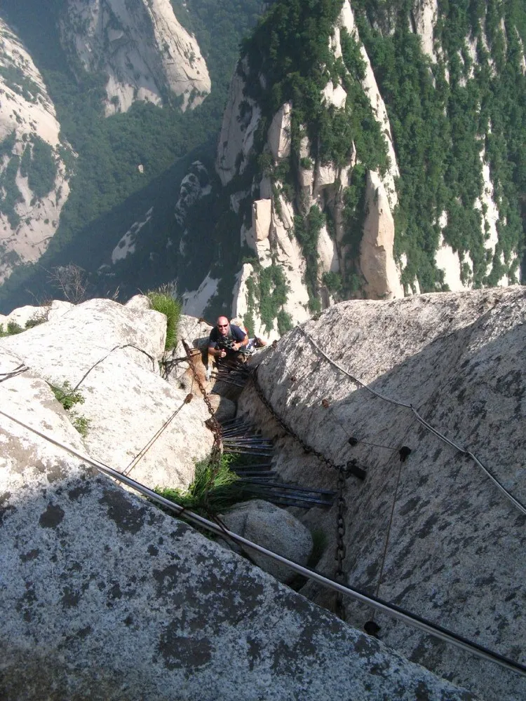 Cliffside Path: Mount Hua