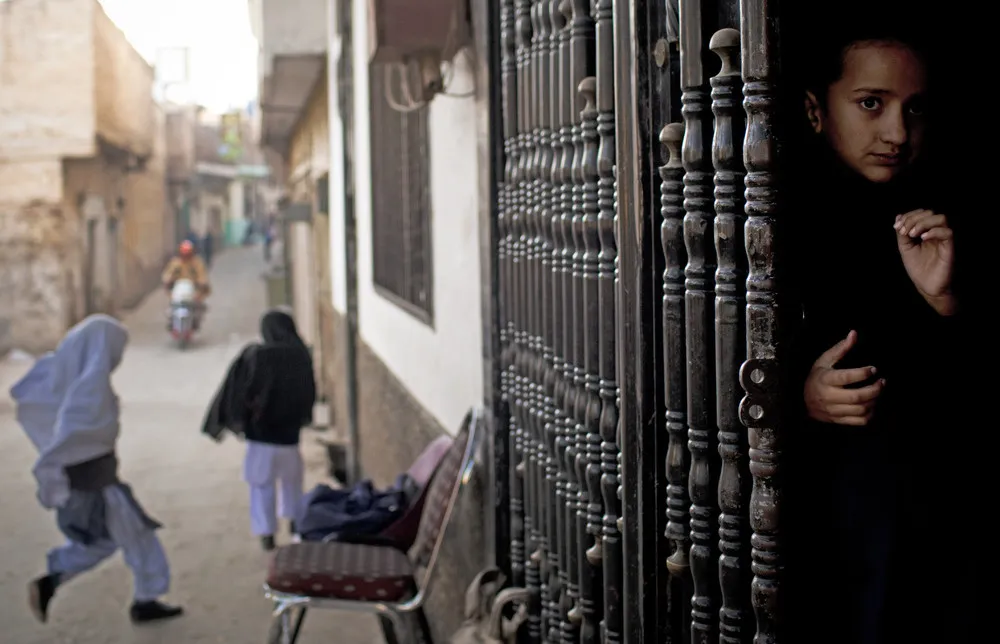 Pakistani Girls Struggle to be Educated