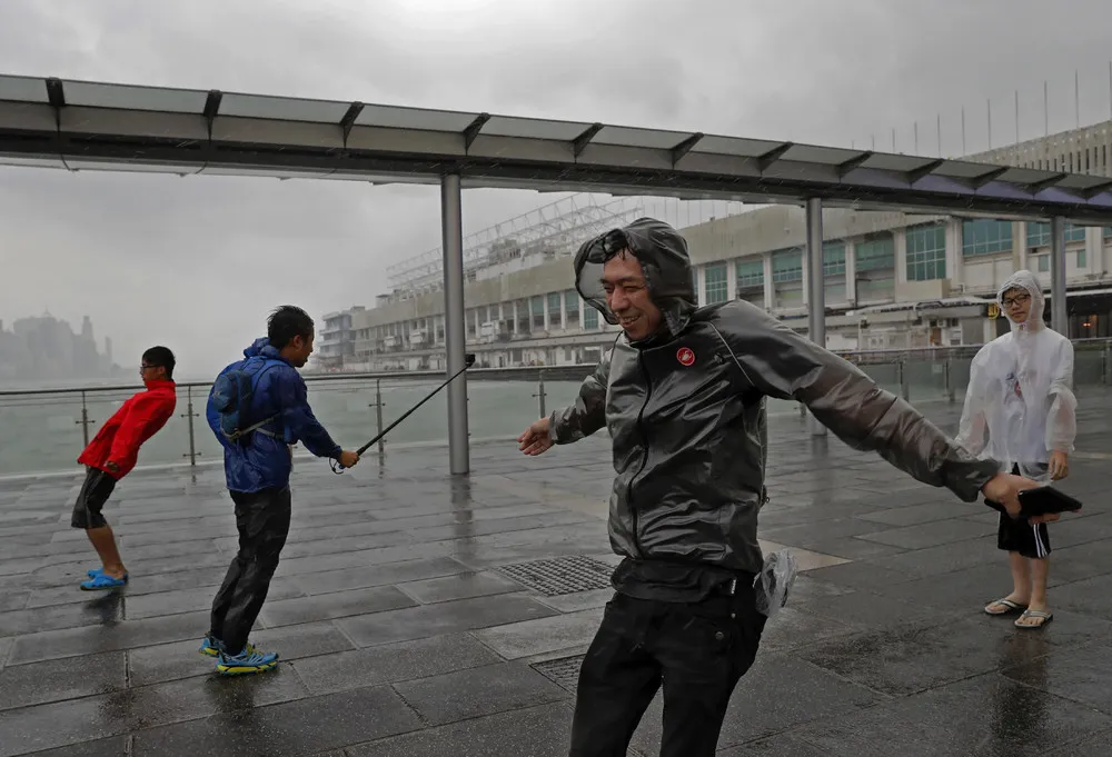 Typhoon Haima Hits Hong Kong after Slamming Philippines