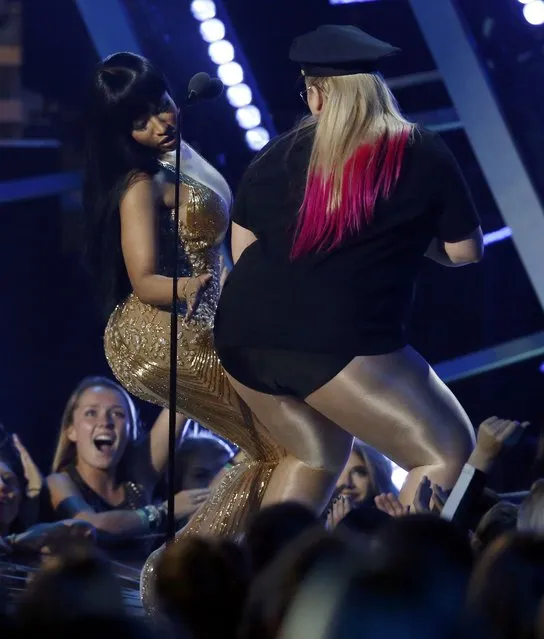 Nicki Minaj (L) and presenter Rebel Wilson dance as Minaj accepts the award for best hip hop video at the 2015 MTV Video Music Awards in Los Angeles, California August 30, 2015. (Photo by Mario Anzuoni/Reuters)
